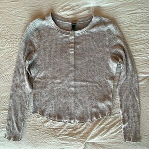 Long sleeve slim fit shirt